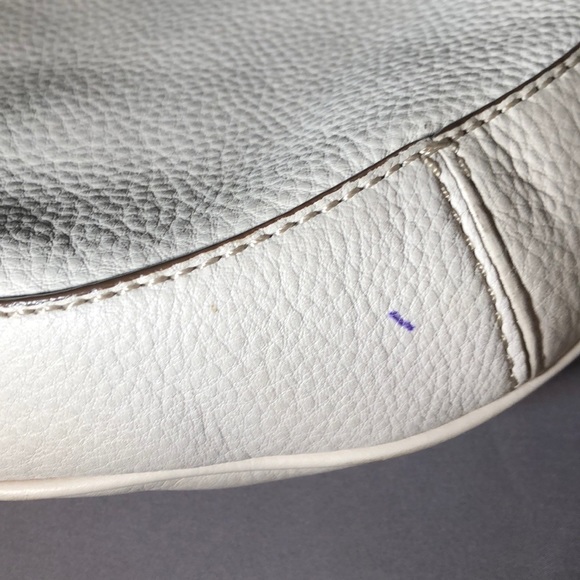 Michael Kors “winter white” soho handbag. - Picture 2 of 4